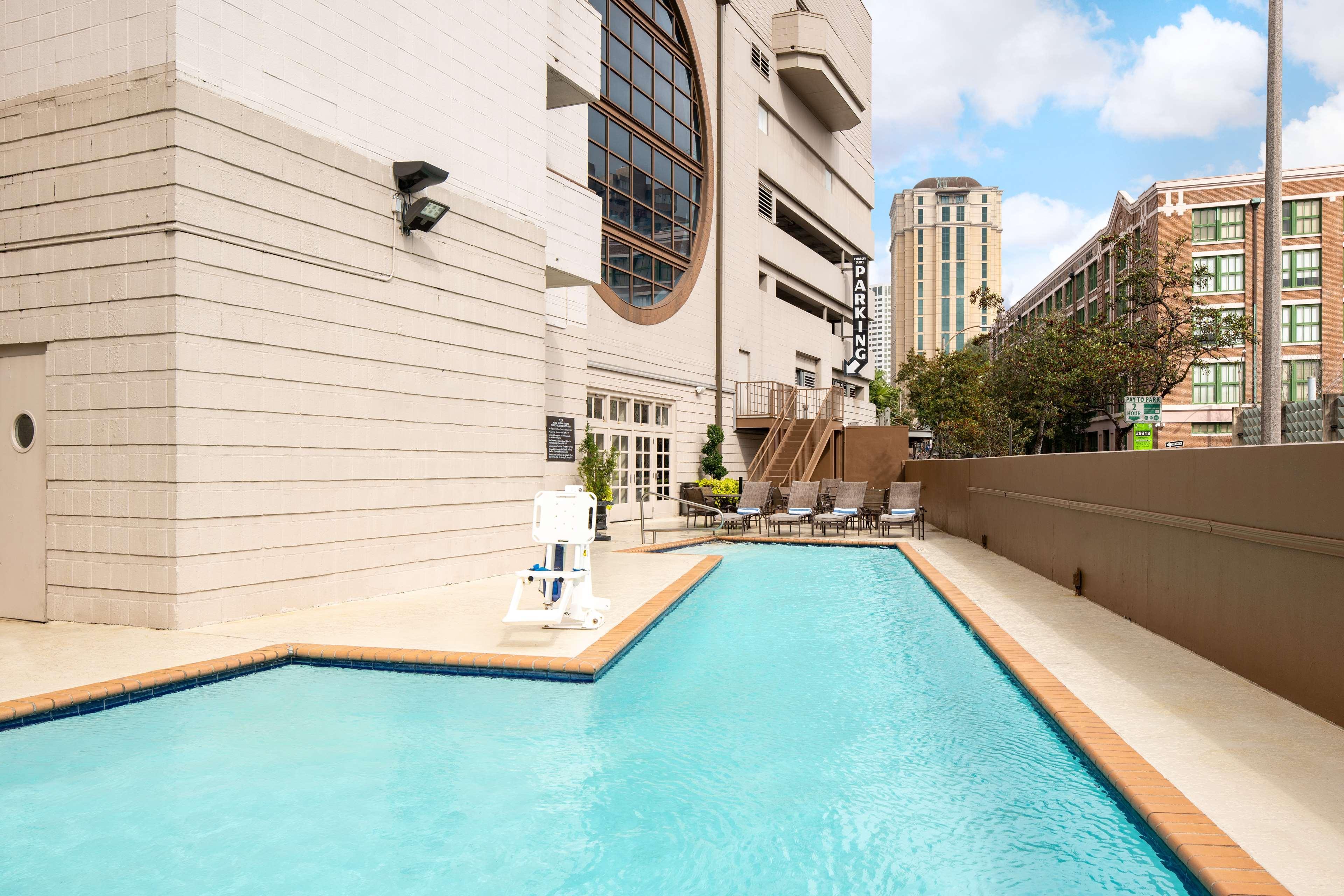 Embassy Suites By Hilton New Orleans Convention Center Exterior photo